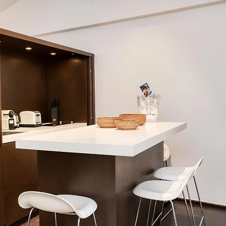 Place Des Lices Avec Parking Appartement