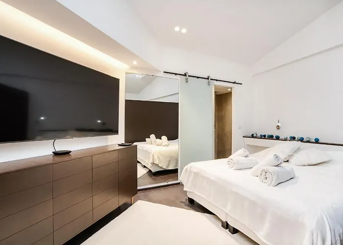 Place Des Lices Avec Parking *