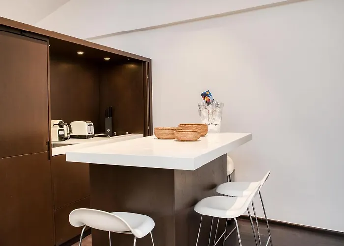 Place Des Lices Avec Parking Appartement